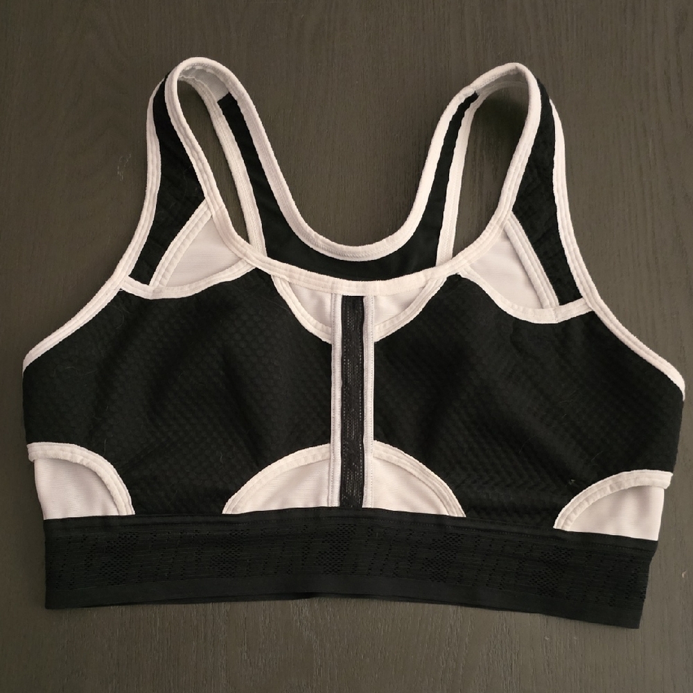 NIKE Dri-Fit Black and White Cut Out Sports Bra, SIZE Large